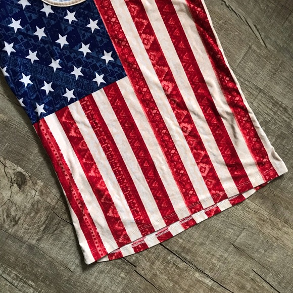 💙💙Boutique American Flag Tank - Picture 4 of 8